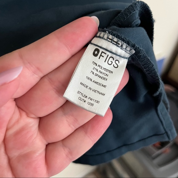 Figs Scrub Top - Picture 6 of 8